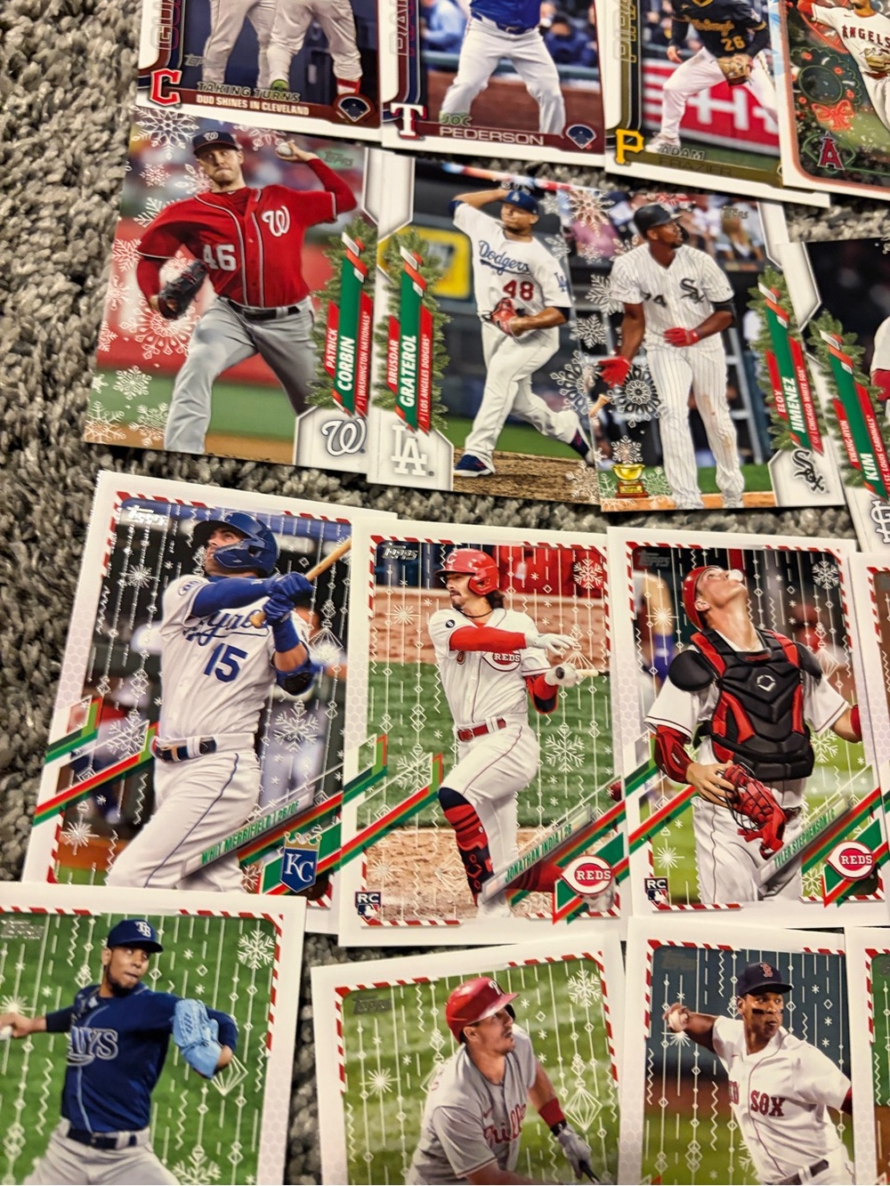 Lot of 89 - Topps 2021-2026 mixed years baseball cards with rookies - Picture 7 of 11